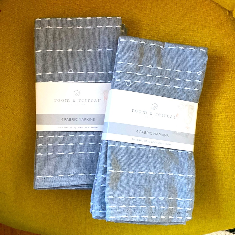 8 fabric napkins - gray and white